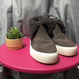 UGG Slip-on Sneakers